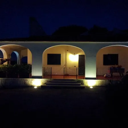 All'ombra Della Pineta